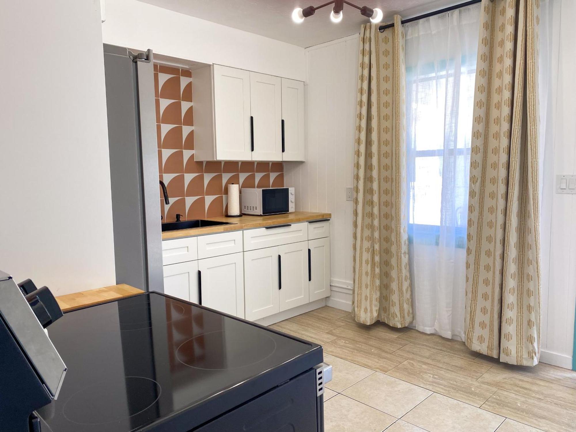 Oasis Palms Resort Сант Пит Бич Экстерьер фото
